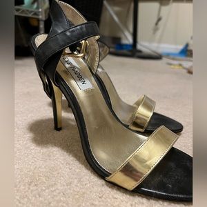 Steve Madden heels black and gold size 7.5. Worn once